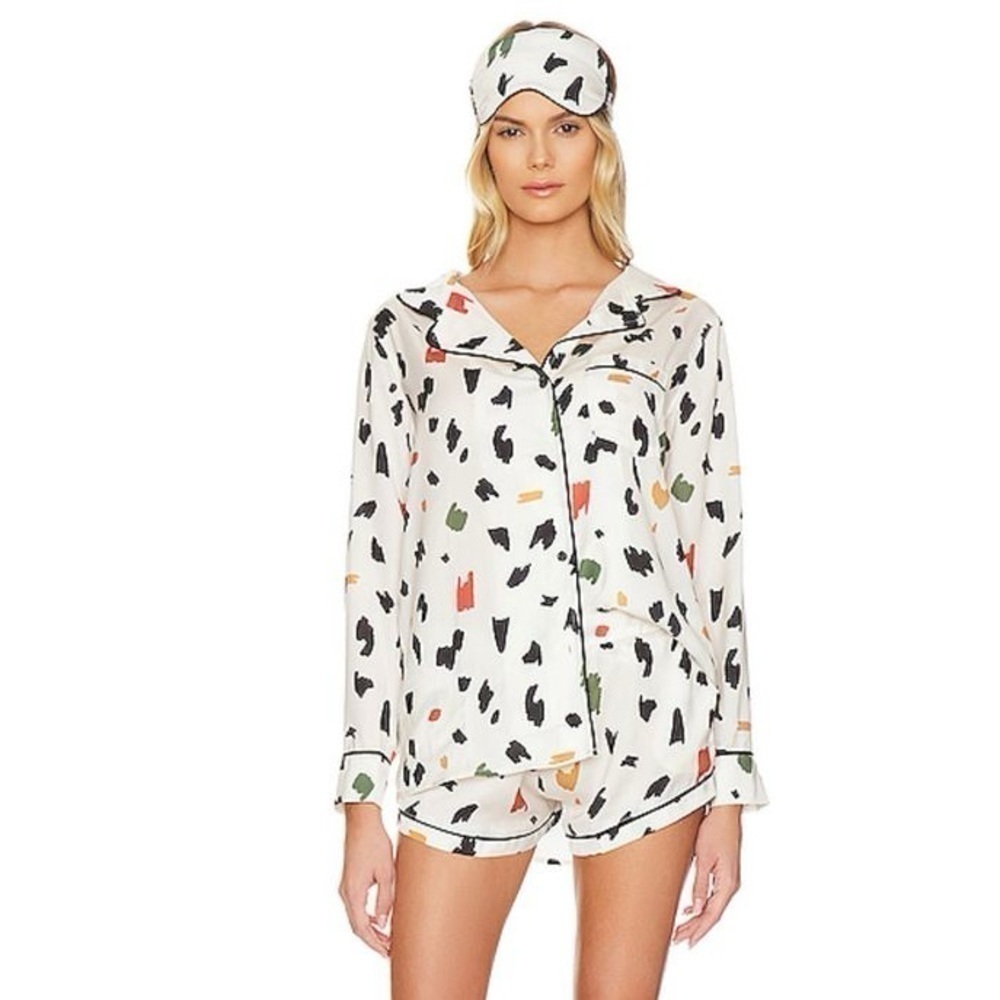 NWT Revolve Plush Multicolored Cheetah Pajama Set With Eye Mask